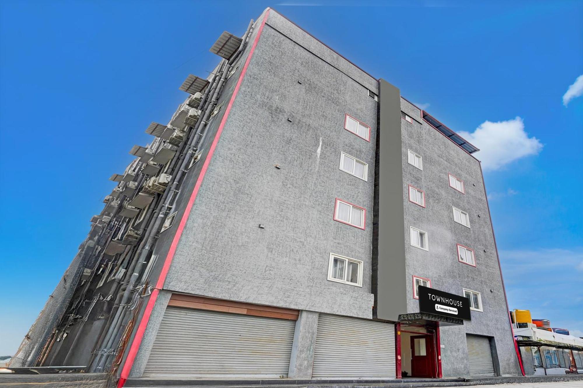 Отель Super Townhouse Тирупати Экстерьер фото